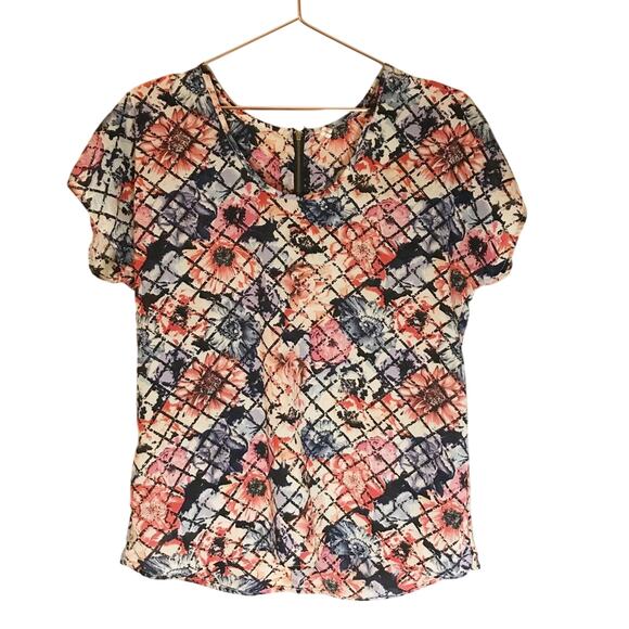 Floral Short Sleeve Top - Size Medium - Excellent Condition - Picture 1 of 7